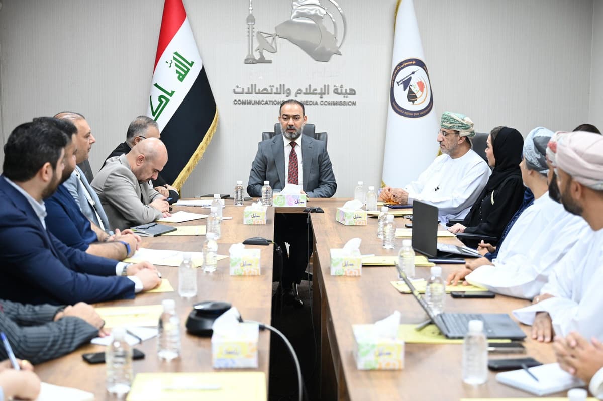 هيأة الإعلام والاتصالات تستقبل وفد وزارة النقل والاتصالات والمعلومات العُمانية لبحث الشراكة الاستراتيجية في قطاعات الاتصالات وتكنولوجيا المعلومات