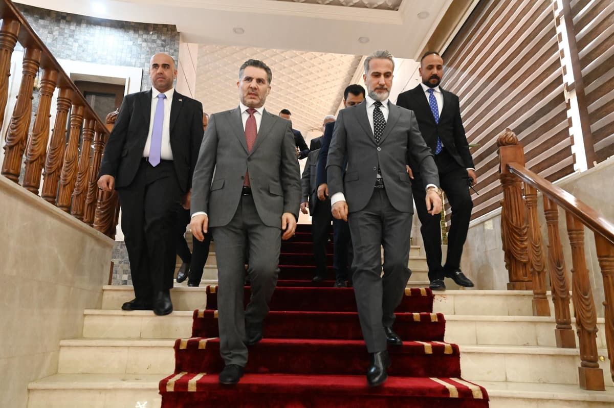 رئيس الجهاز التنفيذي لهيأة الإعلام والاتصالات يزور مجلس المفوضين ويؤكد تكامل الصلاحيات وتحقيق الانسجام المؤسسي