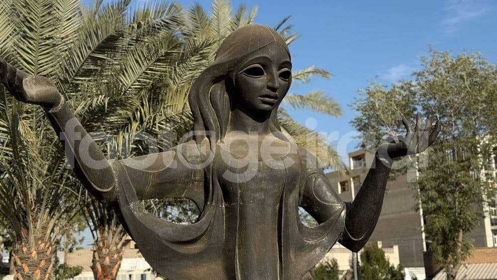 تمثال شهريار , شهريار , ابو نؤاس