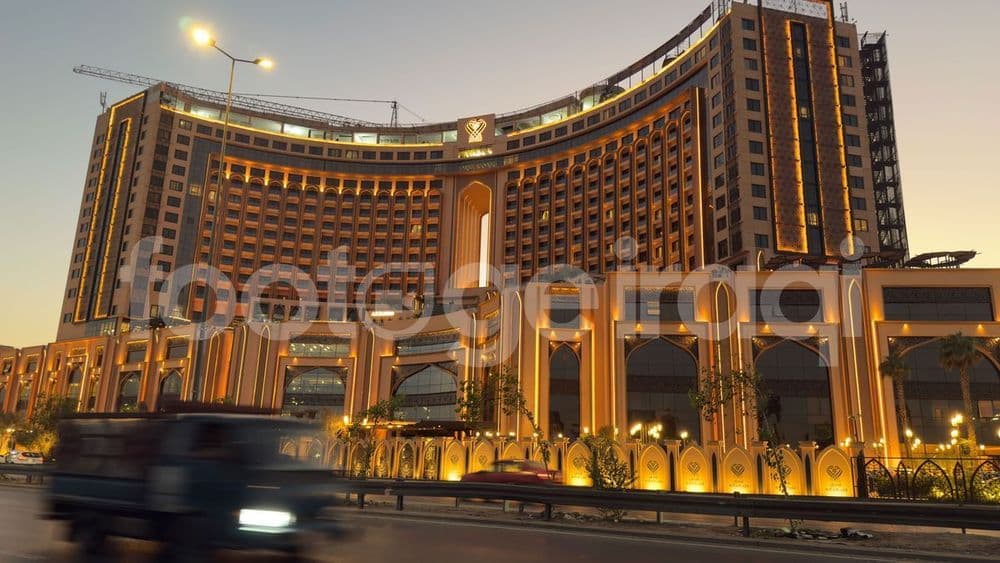 فندق قلب العالم , غروب الشمس