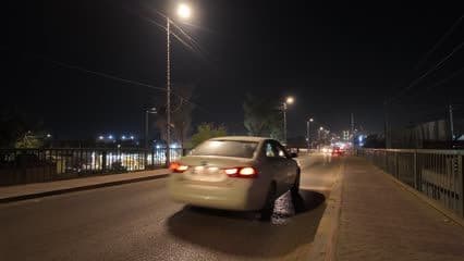 جسر الكوفة , حركة سيارات
