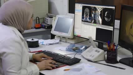 مستشفى بعقوبة العام , اطباء , مختبرات