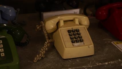 بيت التراث , هاتف قديم