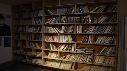 بيت التراث , مكتبه