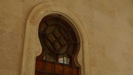 جامع النوري , نافذه علويه