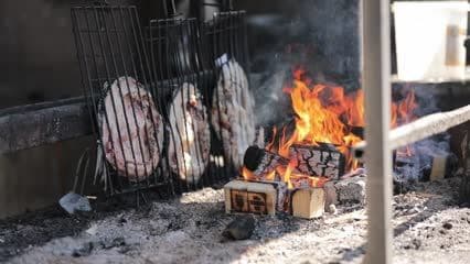 سمك مسكوف , على الحطب