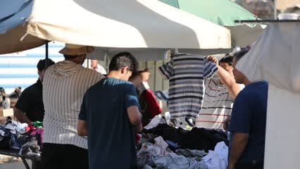 سوق مريدي , بسطة بيع ملابس