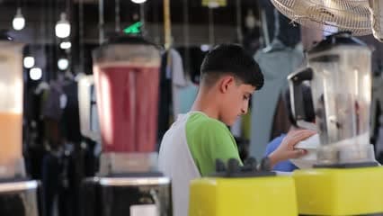 عصائر طبيعية , بائع عصير , سوق مريدي