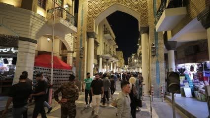 مدخل شارع المتنبي , زوار