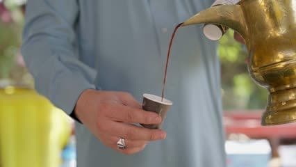 القهوه العربية , الضيافة في المضايف العراقية