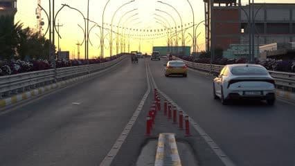 جسور , سيارات