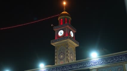 مسجد الكوفه , الساعه