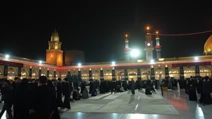 مسجد الكوفه , الساحة الخارجية