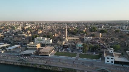 مسجد الفاروق , مدينة هيت، منارة الفاروق، شوارع، طرق