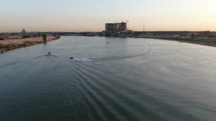 نهر دجلة , فندق قلب العالم , مراحل الانشاء