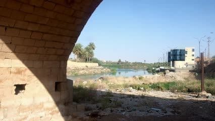 الجسر العثماني ,من الاسفل ,حديثه