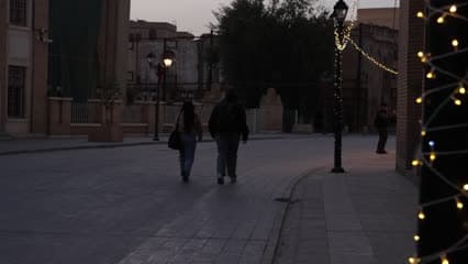 شارع المتنبي , ليلاً