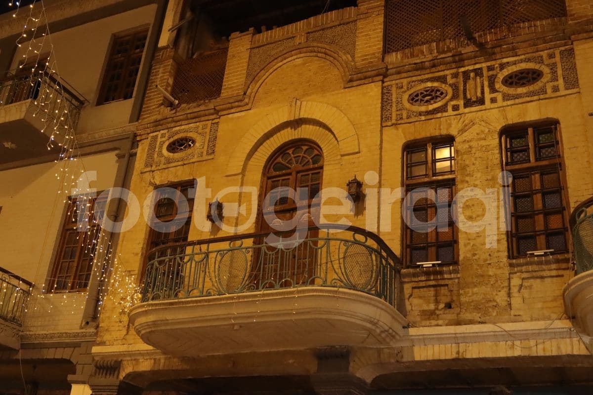 مباني , شارع المتنبي