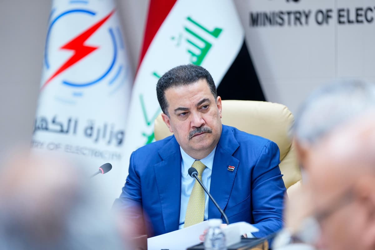 رئيس الوزراء محمد شياع السوداني يجري زيارة إلى مقر وزارة الكهرباء في العاصمة بغداد، للاطلاع على استعدادات الوزارة المبكرة في توفير الطاقة الكهربائية خلال موسم الصيف المقبل